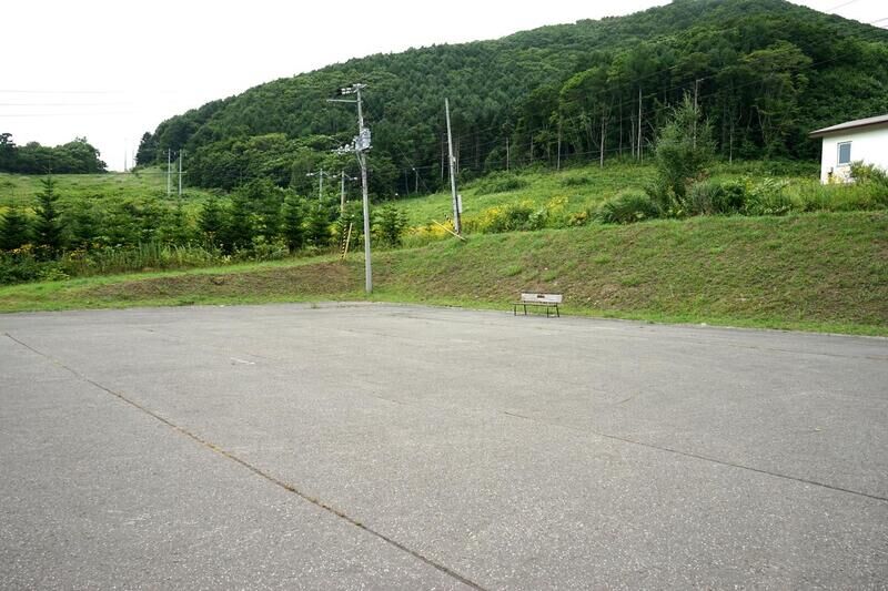 豊浦町営火葬場 駐車場