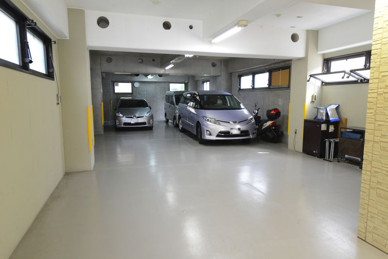 セレベル 駐車場