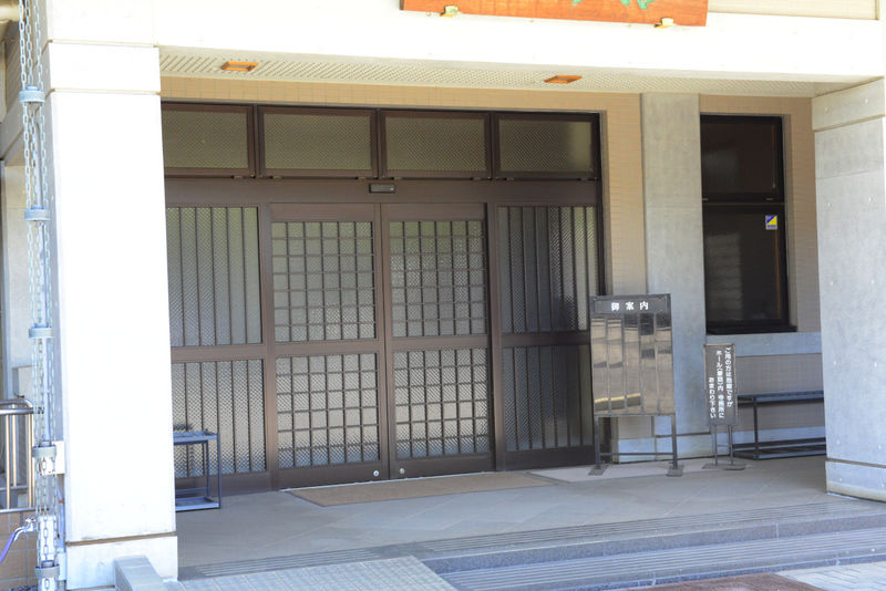 宗仲寺ホール 摩耶 入り口