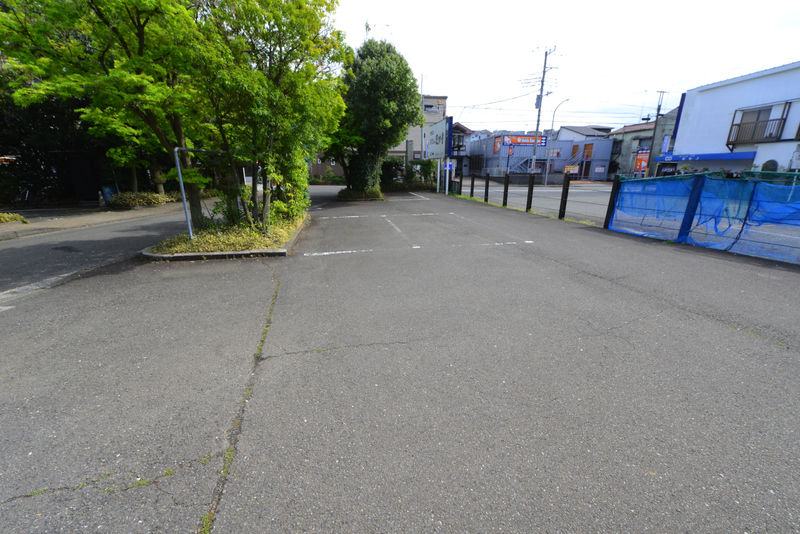 建功寺 瑞雲閣 駐車場