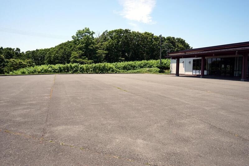 門別葬斎場 駐車場