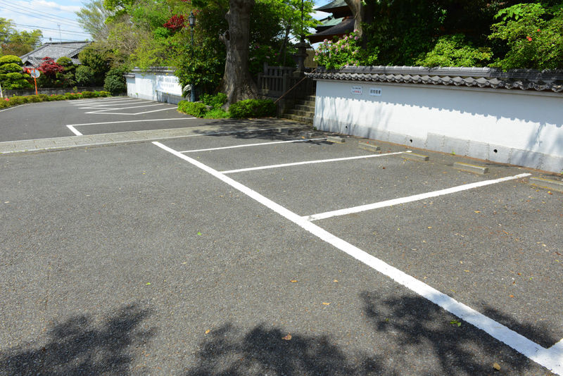 影向寺　瑠璃光殿 駐車場