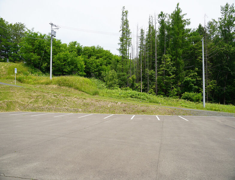 富良野市火葬場 駐車場1