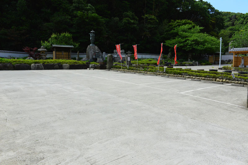 妙音寺　会館 駐車場