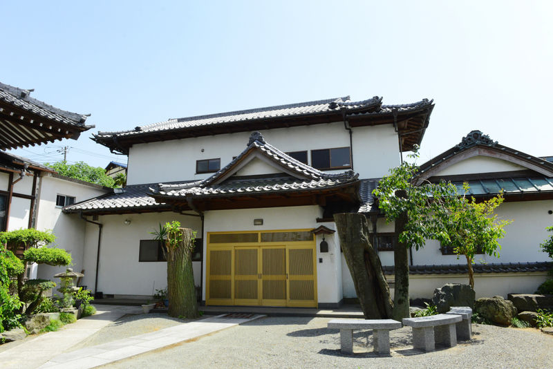 自徳院 外観1
