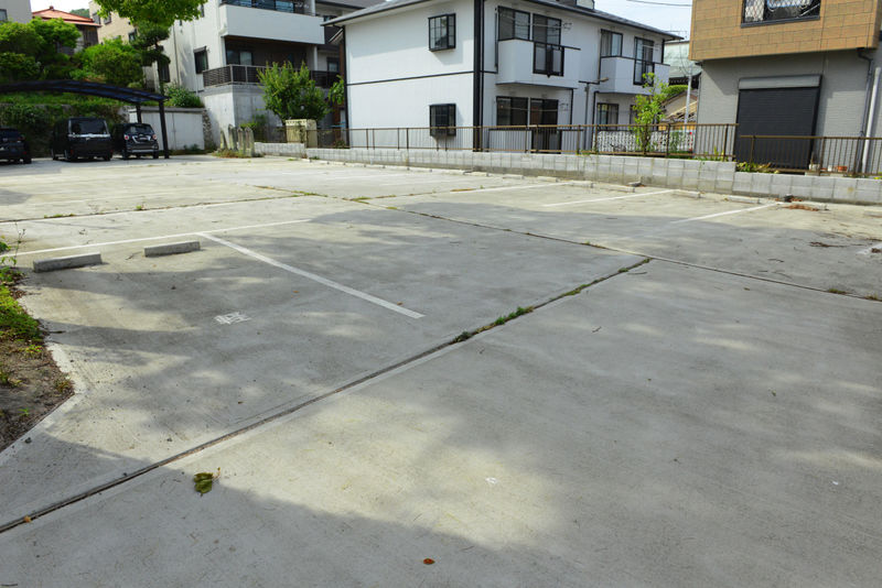 天成会館 駐車場