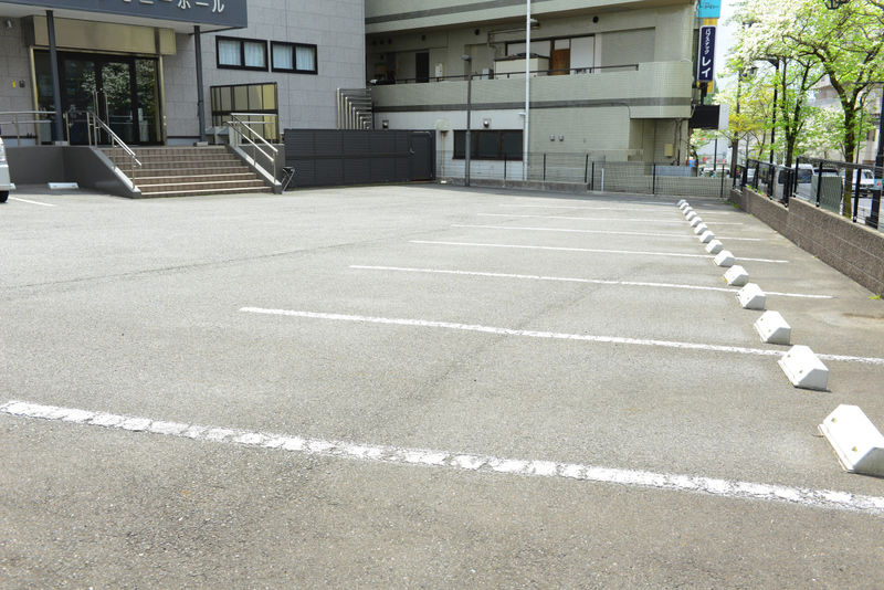 緑セレモニーホール 駐車場