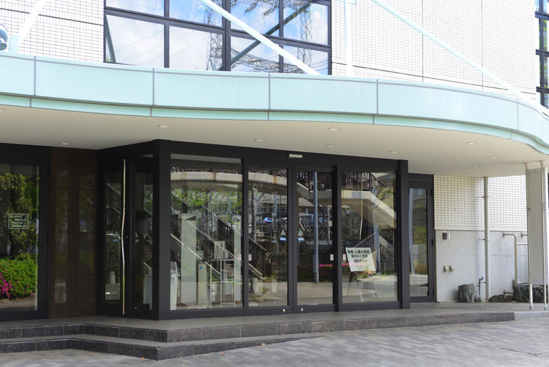 シティホール江田 入り口