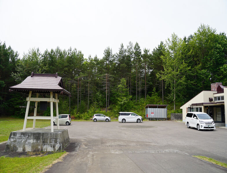 上富良野町葬斎場 駐車場1