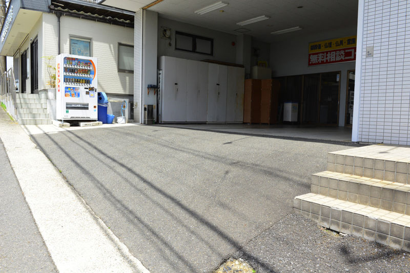 愛甲石田斎場 駐車場
