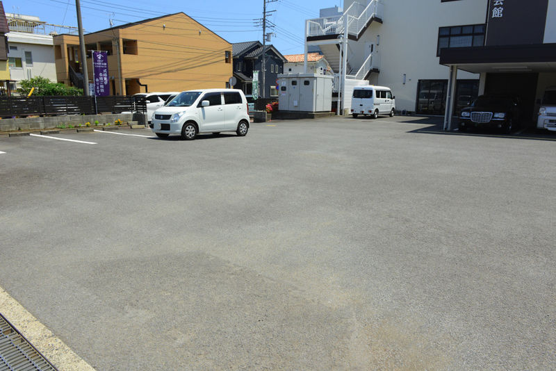 イヨダ小田原会館 駐車場