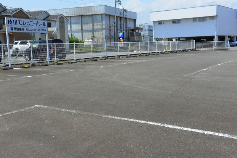 成田セレモニーホール 駐車場