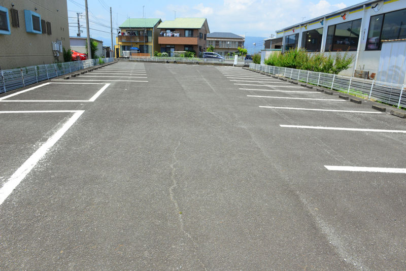 市兵衛会館本館 駐車場