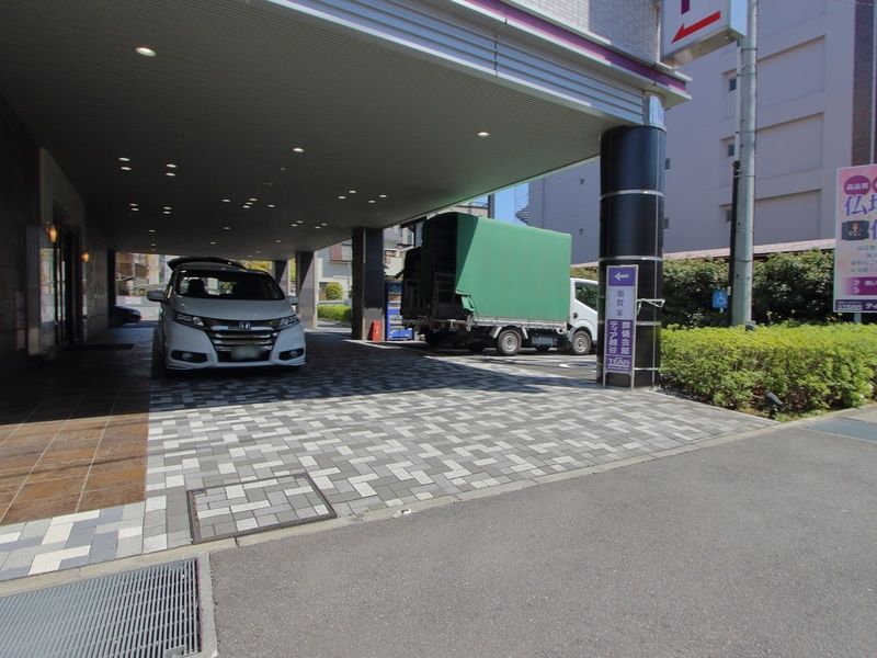ティア越谷 入口1