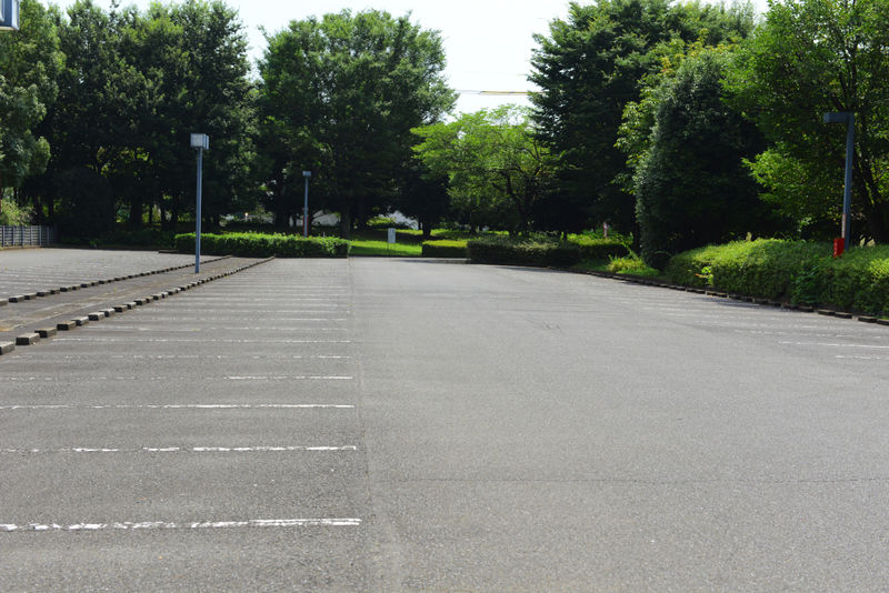 メモリアルトネ 駐車場