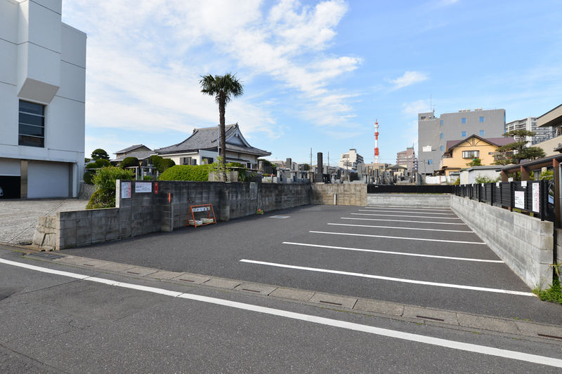ひかり会館 駐車場1