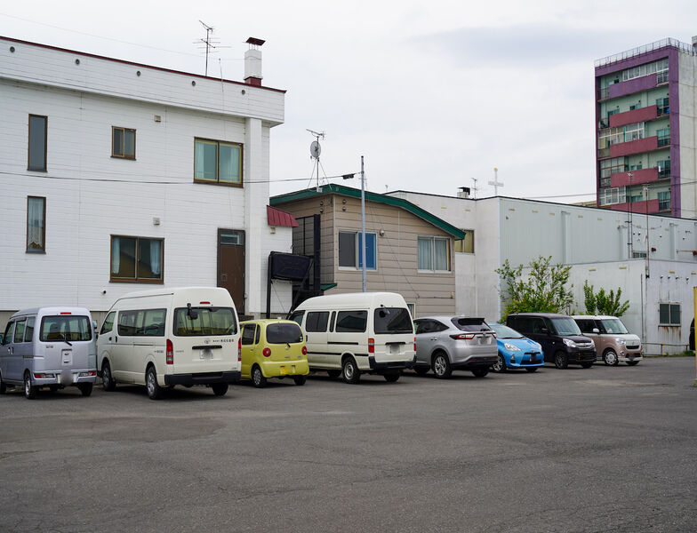 株式会社旭川公益社 駐車場1