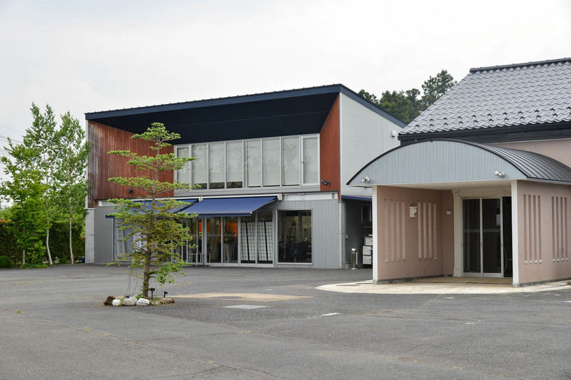いるまやメモリーホールこま川 外観1