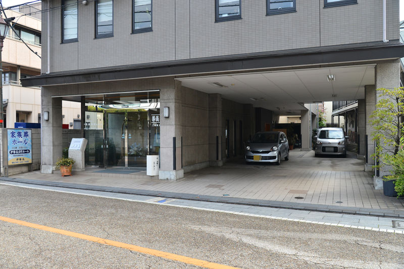 伊勢長北町ホール 駐車場1