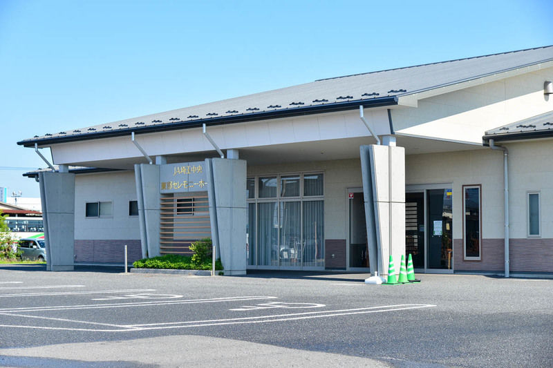 東部セレモニーホール 入口1