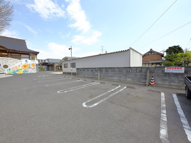 銀杏ホール 駐車場1