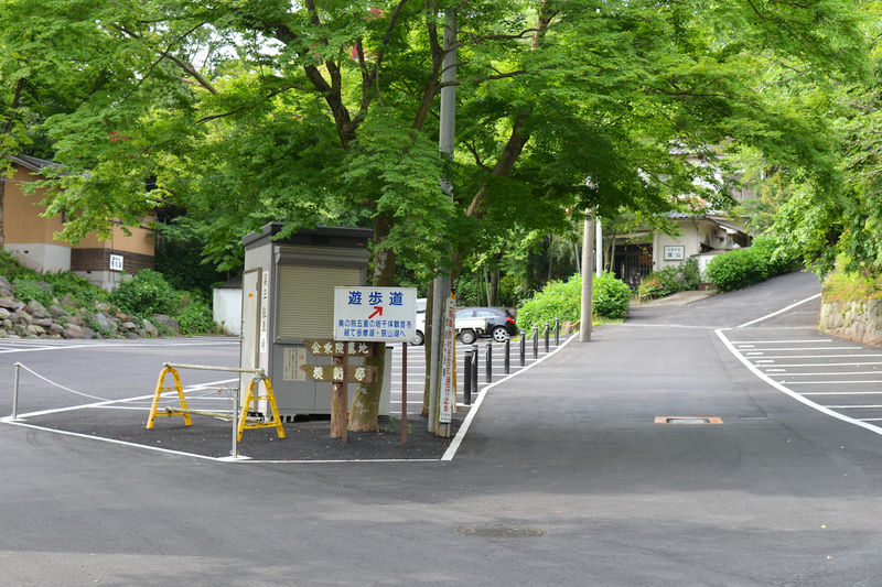 山口観音 金乗院法要殿 駐車場1