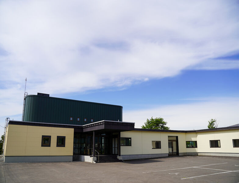 和寒町葬斎場 外観1