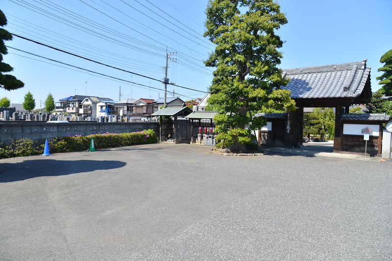 宝蔵寺 駐車場1