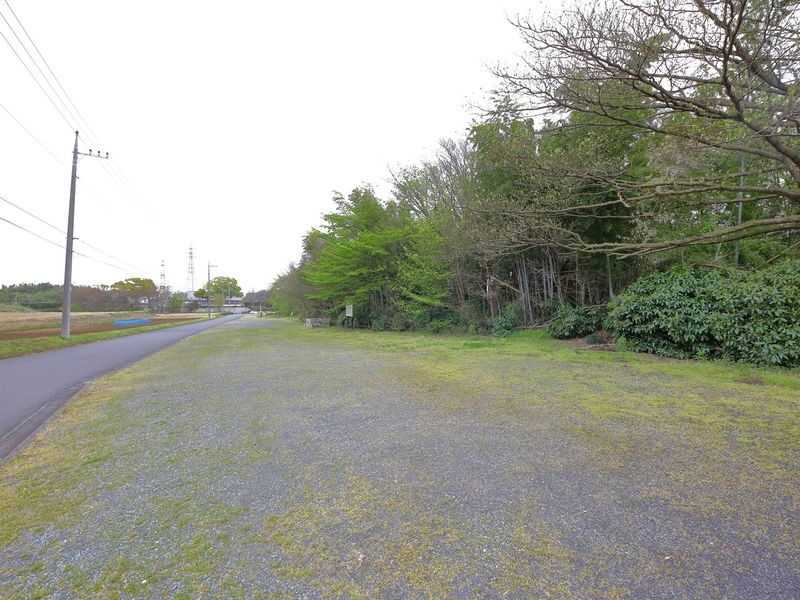 城址岩槻霊園 浄光殿 駐車場 (2)