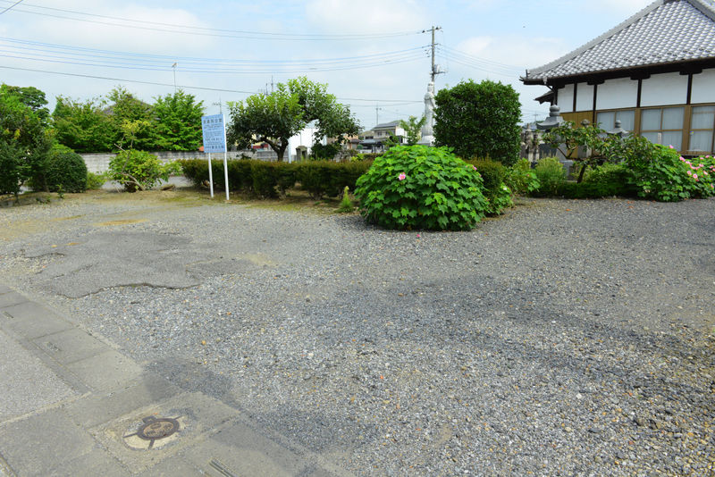 真言宗智山派実乗院 駐車場