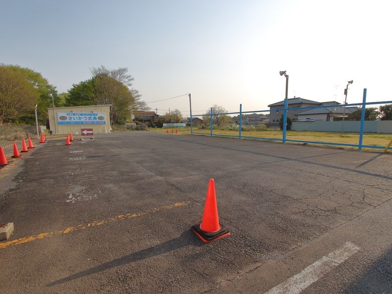 さいかつ式典式場 駐車場 (6)
