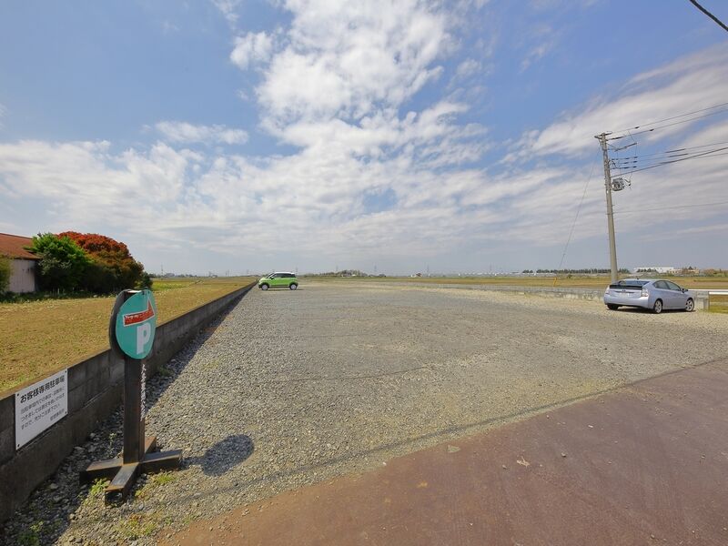久喜聖地ホール 駐車場2