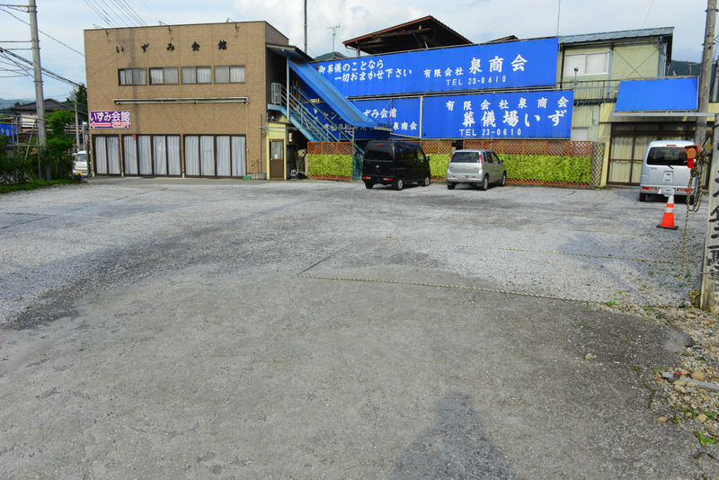いずみ会館ホール 駐車場