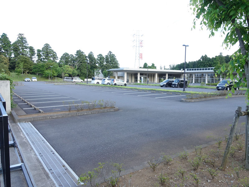 印西斎場 駐車場