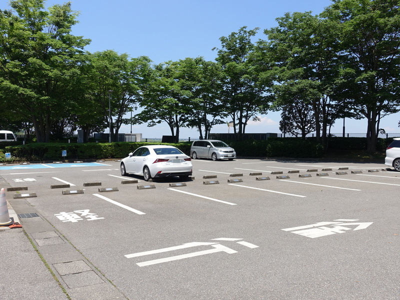 ウイングホール柏斎場 駐車場
