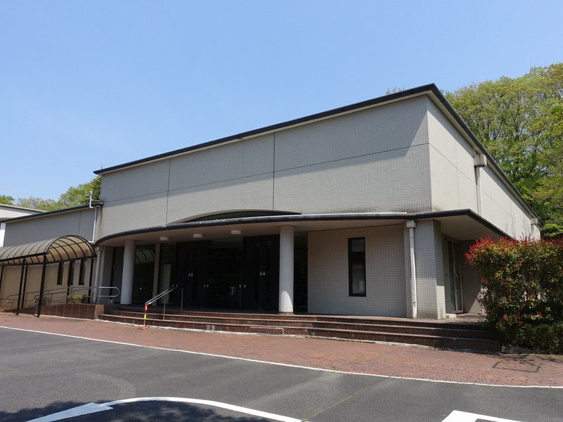 市川市斎場 外観1