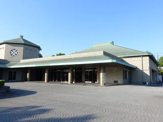 八富成田斎場