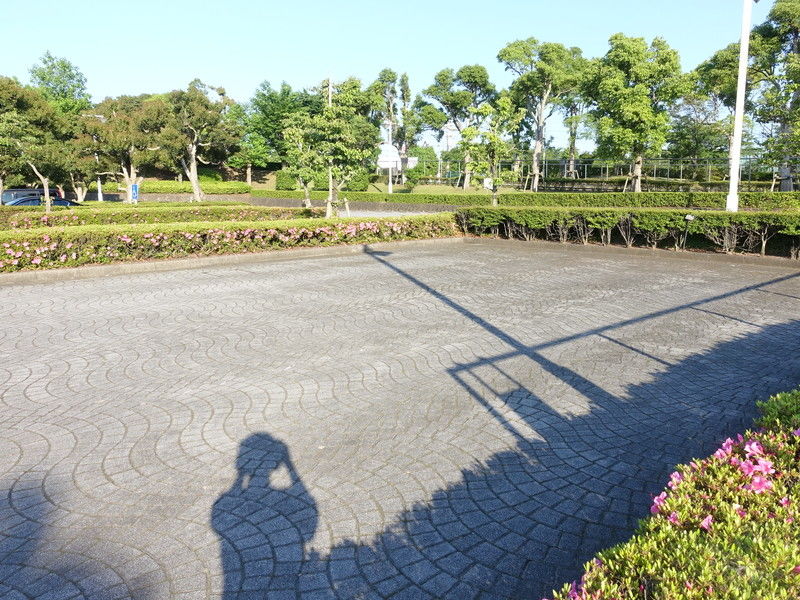 八富成田斎場 駐車場