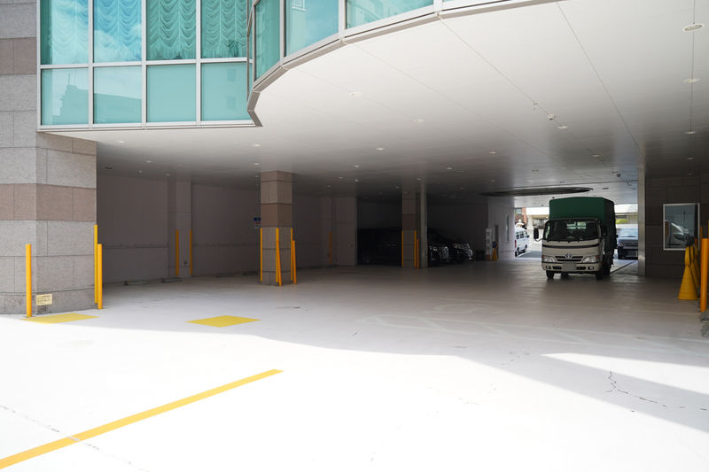 シティホール市川 駐車場1