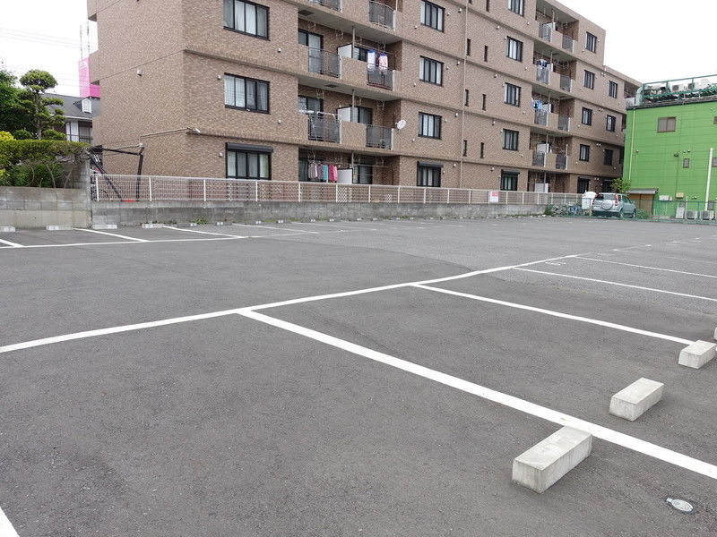 博全社 臼井儀式殿 駐車場