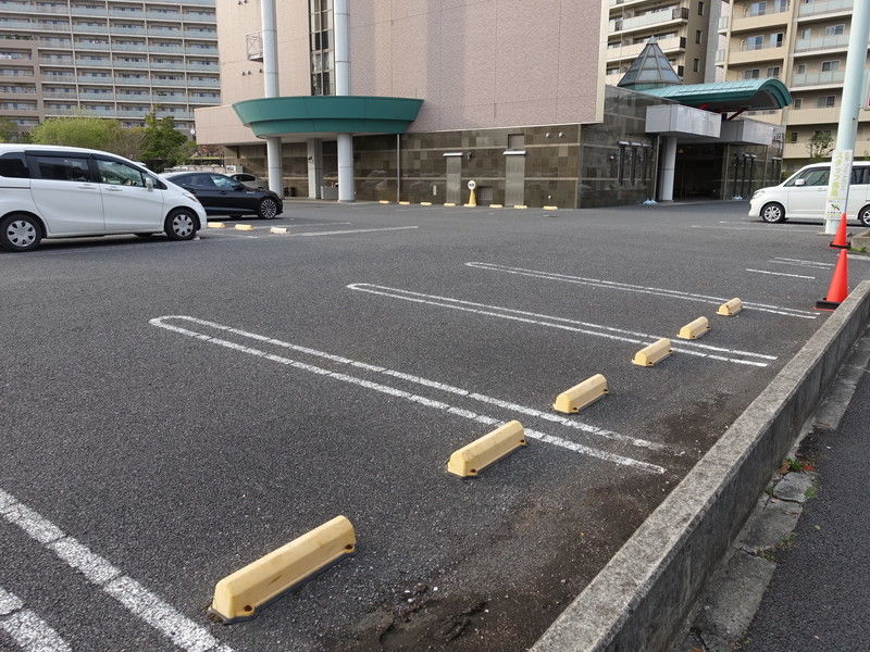 船橋儀式殿 駐車場1