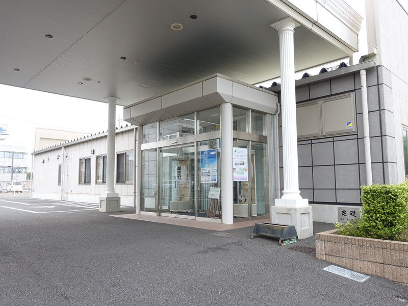 フューネラルホールリアマーレさくら 入口