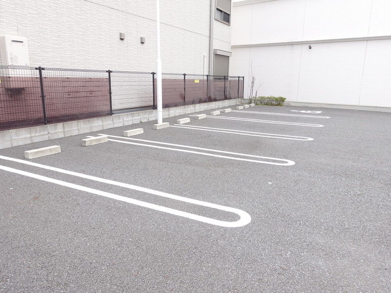 サンセルモ玉泉院　千葉中央会館 駐車場