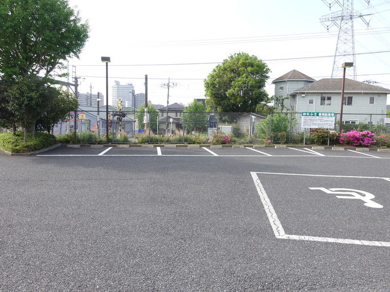 ライフケア鎌取会堂 駐車場