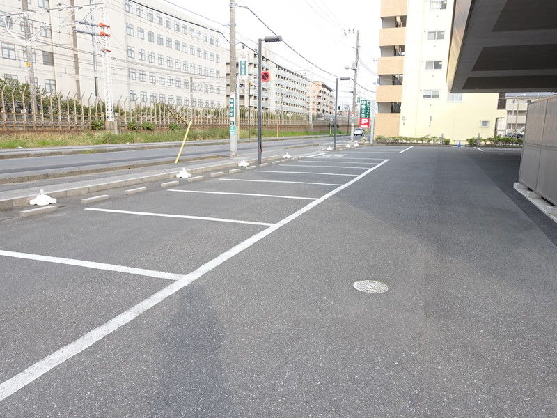 ライフケア 船橋会堂 駐車場２
