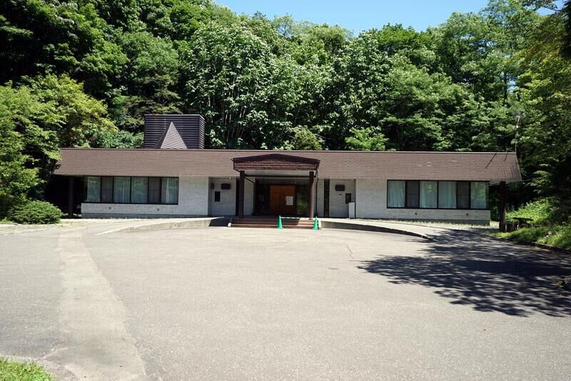 浦河町葬斎場 外観