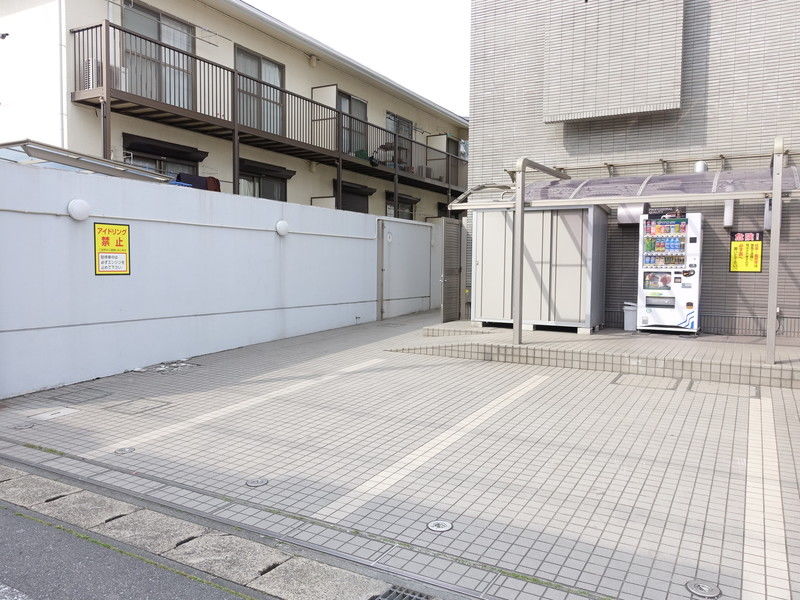 シティーホール浦安 駐車場１