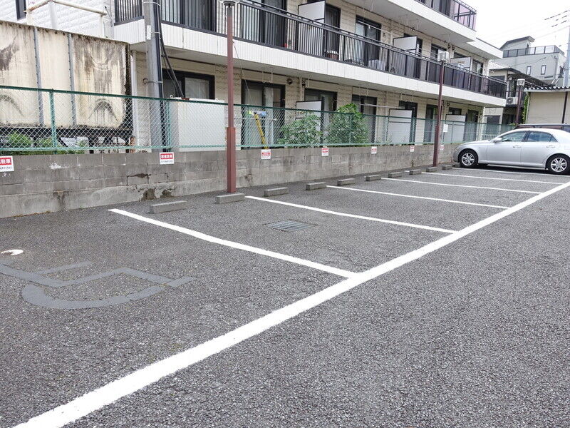 ライフケア松戸会堂 駐車場