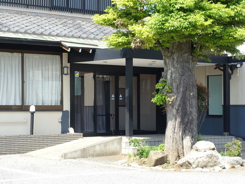 沼南葬儀社おいはな会館 入口