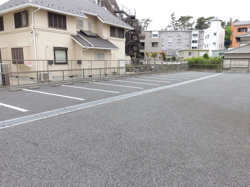総合葬祭式場ライフケア 北小金 駐車場